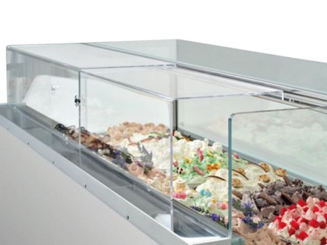 Витрина для мороженого COMETA 18